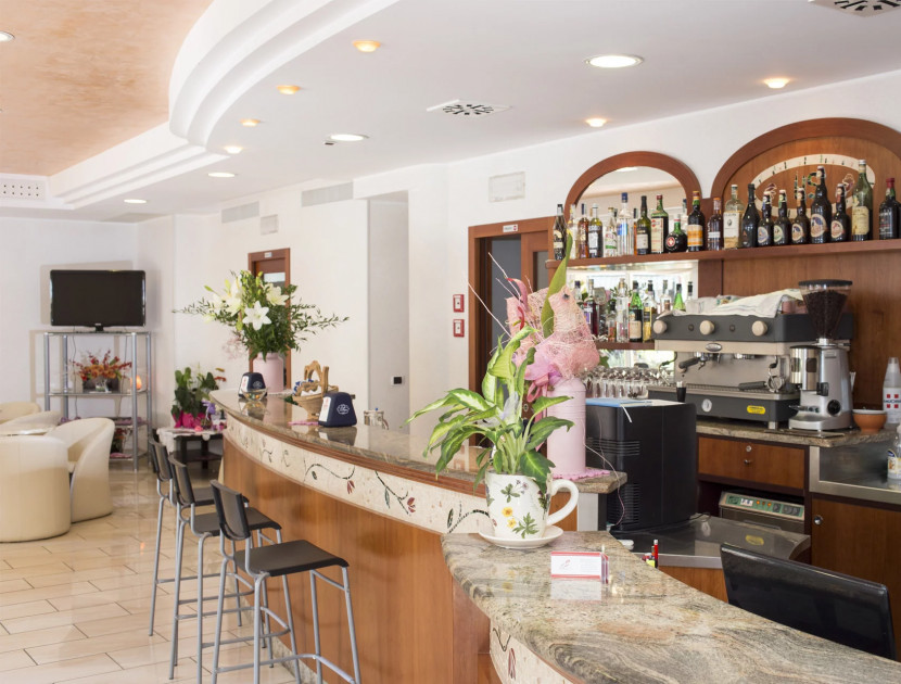 media.SlideBar-01-Hotel-Silvia-Misano