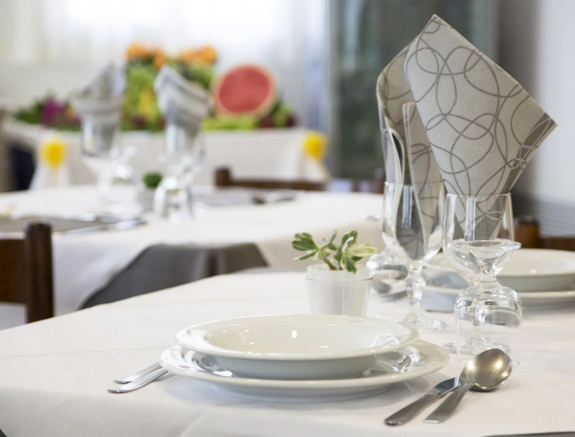 media.Slide-Cucina-01-Hotel-Silvia-Misano